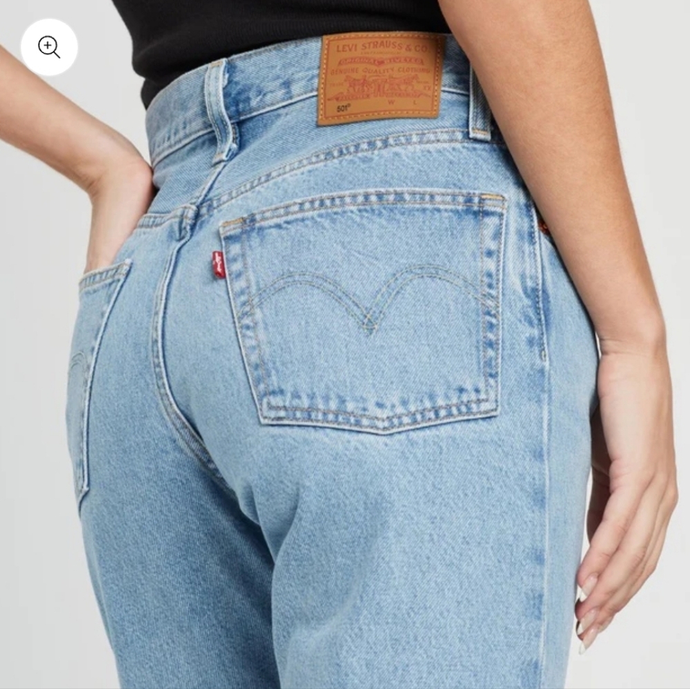 NWT Levi’s 501 Straight Cropped Jeans in Light Wash - Picture 5 of 13
